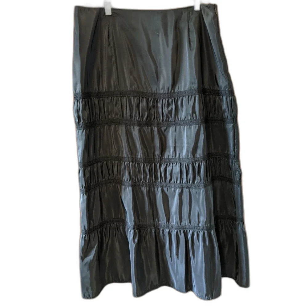 Black Satin Tiered Skirt Lace Accents Flutter Hem Whimsygoth Vampire Sz 14